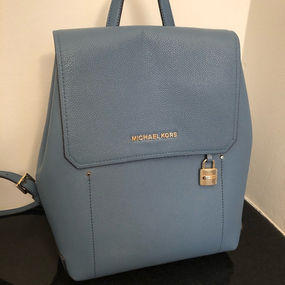 Michea Kors backpack
